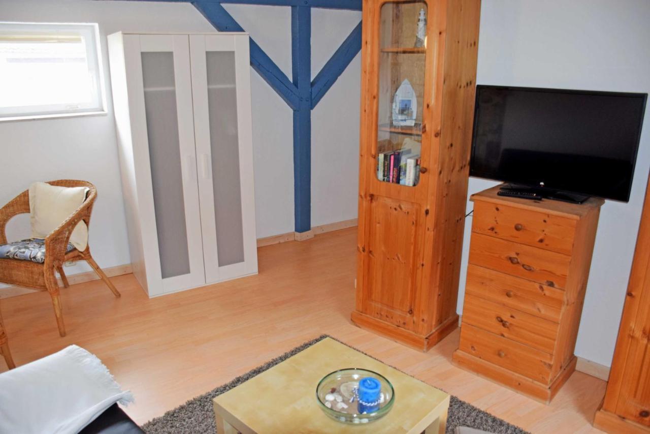 Ferienhaus Zum Hafen In Altefaehr Esterno foto